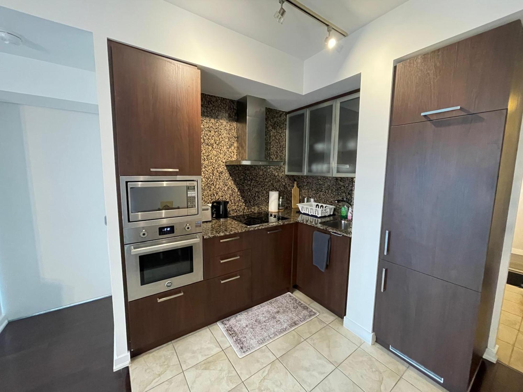 Apartment Ice - Rsmt Toronto